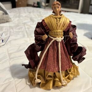Elegant Burgundy and Gold Figurine